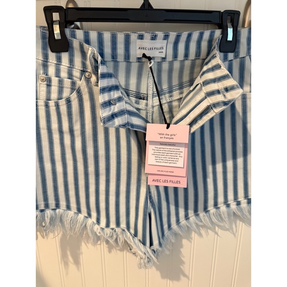 NWT Avec Les Filles Blue and White Striped Jean Shorts - Picture 3 of 4